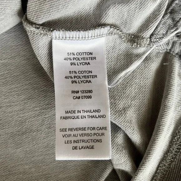 Travis Mathew Gray and Blue Polo Shirt Size Medium Fits Like Large - Picture 5 of 5